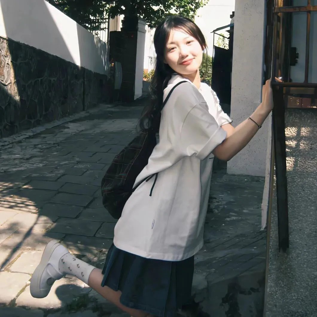 马路对面的房子